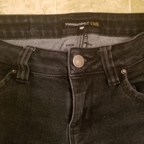 Black simple jeans - Picture 3 of 4